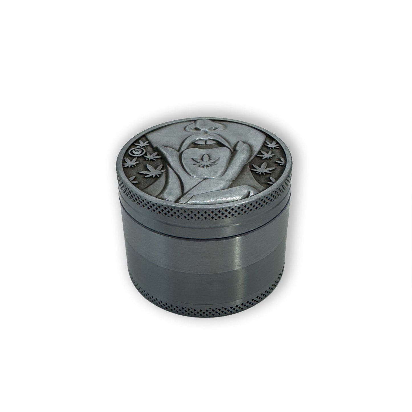 Grinder 4 teilig, 50 mm, 420 Girl mit Zunge - Draufsicht